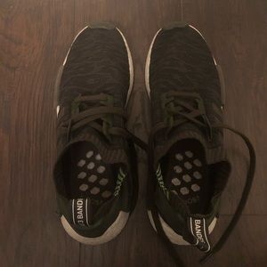 Nmd R1 Olive Green